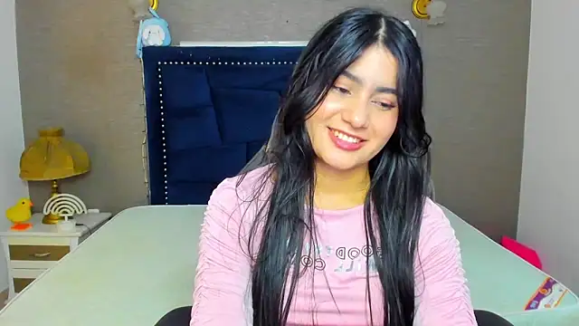Snapshot of MaiteFlores chatting on May 21, 2026, 2:13 pm MaiteFlores online show from May 21, 2026, 2:13 pm