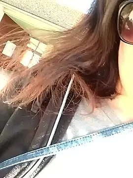 Lauzo21 online show from March 6, 2025, 12:41 pm