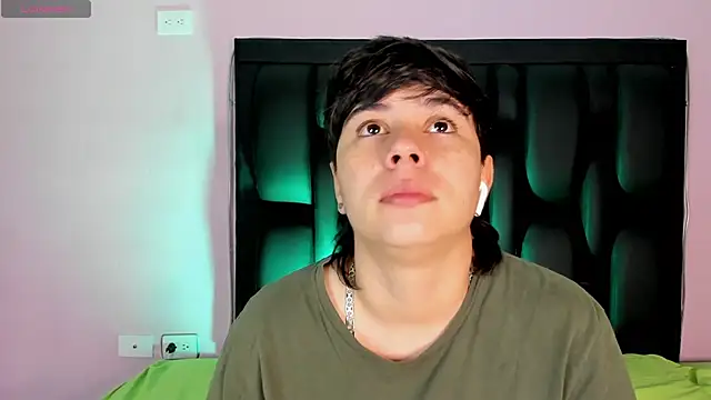 AbbySmiitth  online show from March 17, 2025, 1:08 pm