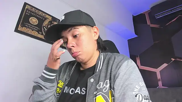 AbbySmiitth  online show from October 13, 2025, 7:25 pm