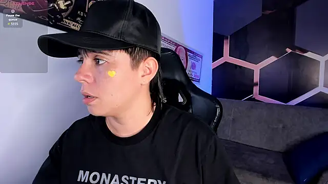 AbbySmiitth  online show from November 26, 2025, 7:04 pm