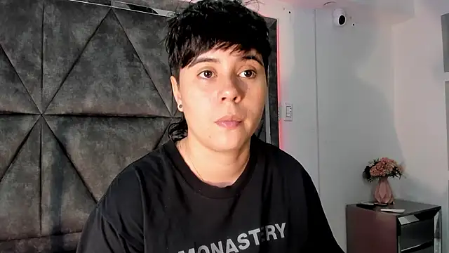 AbbySmiitth  online show from June 27, 2026, 8:47 pm