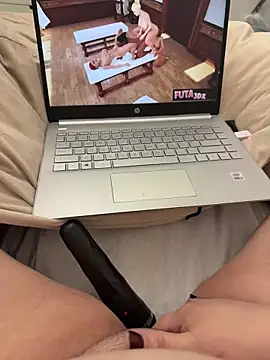 yourcutesarah online show from January 8, 2026, 9:44 am