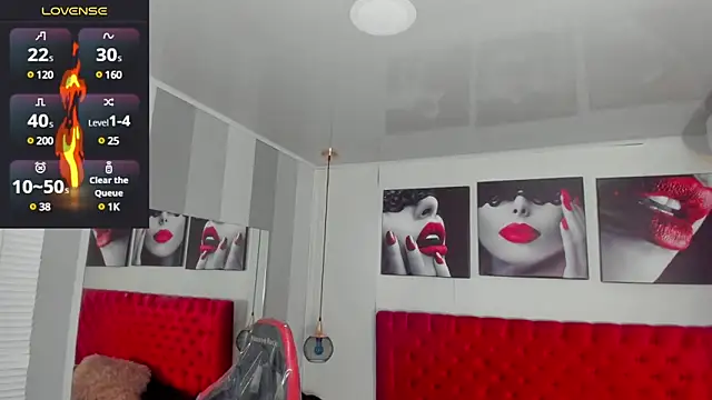 Snapshot of KENDER21_ chatting on February 9, 2025, 1:25 pm KENDER21 online show from February 9, 2025, 1:25 pm