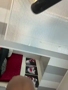 Snapshot of KENDER21_ chatting on March 4, 2025, 3:48 pm KENDER21 online show from March 4, 2025, 3:48 pm