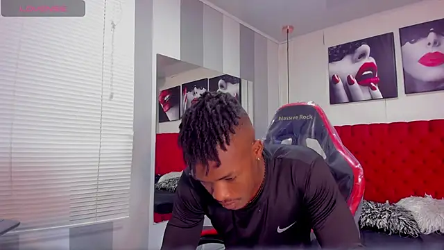 Snapshot of KENDER21_ chatting on March 6, 2025, 1:14 pm KENDER21 online show from March 6, 2025, 1:14 pm