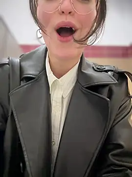 meow girl online show from March 7, 2025, 10:13 am