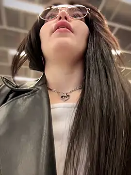 meow girl online show from March 9, 2025, 5:06 pm