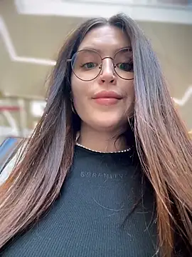 Snapshot of meow_girl chatting on May 17, 2026, 1:18 pm meow girl online show from May 17, 2026, 1:18 pm
