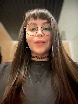 Snapshot of meow_girl chatting on July 28, 2026, 12:12 pm meow girl online show from July 28, 2026, 12:12 pm