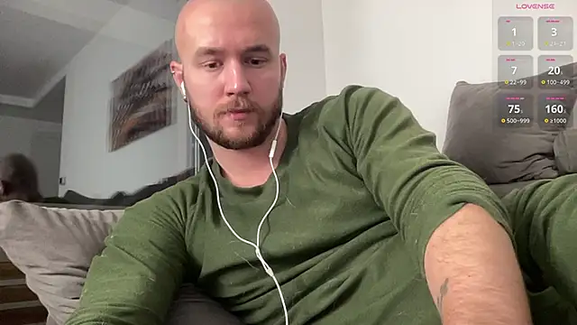 cute mark online show from December 12, 2024, 4:26 am