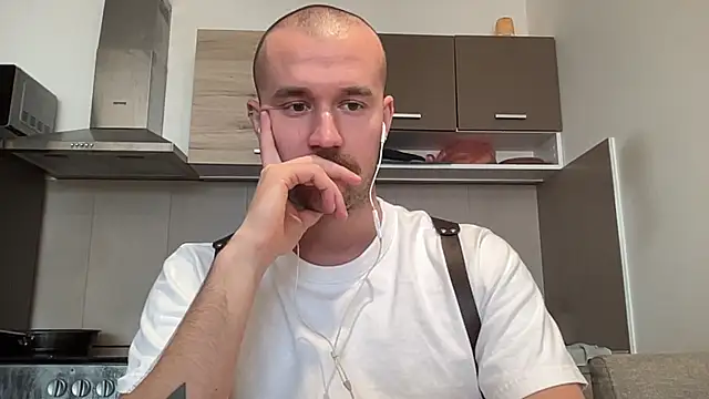 cute mark online show from December 20, 2024, 10:16 am