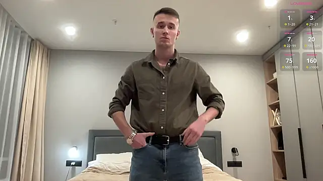 cute mark online show from November 16, 2025, 2:55 pm