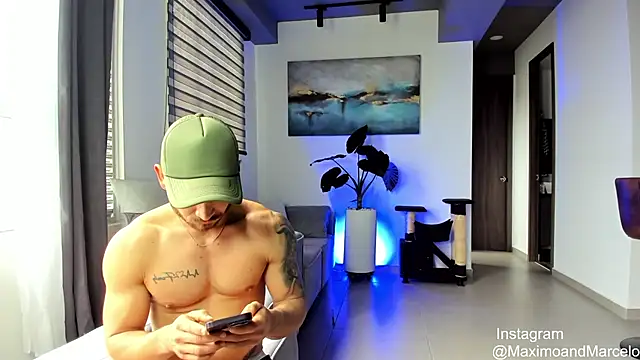 Snapshot of Maximo_Marcelo chatting on February 28, 2025, 1:14 pm Maximo Marcelo online show from February 28, 2025, 1:14 pm