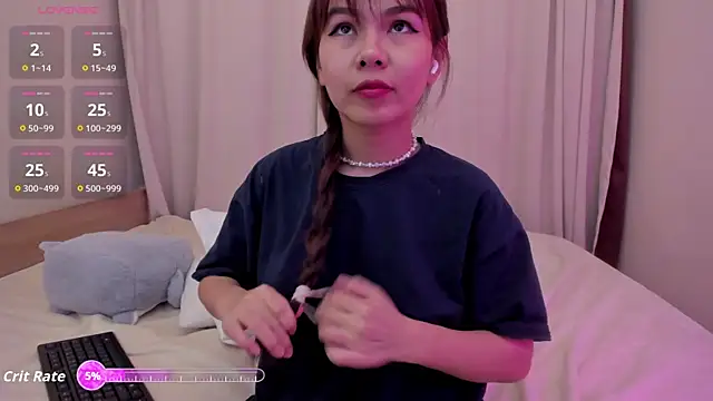 Snapshot of moonlight8_ chatting on May 8, 2026, 4:01 pm moonlight8 online show from May 8, 2026, 4:01 pm