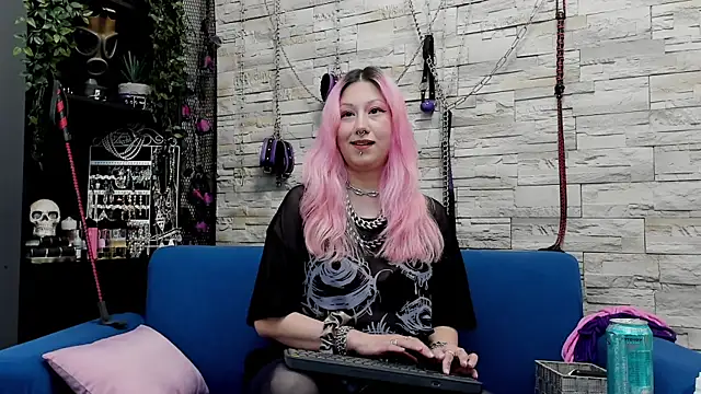 CruelMistress online show from February 24, 2025, 2:30 am