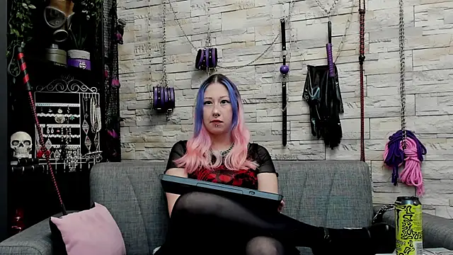 CruelMistress online show from November 10, 2025, 3:33 pm