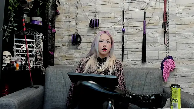 CruelMistress online show from April 30, 2026, 12:28 am
