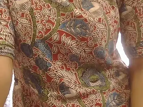  FluffyHxney  online show from October 5, 2025, 6:12 am