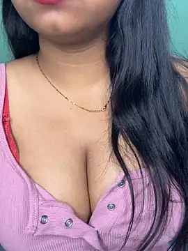 Snapshot of Ishaani_0 chatting on May 10, 2026, 5:29 pm Ishaani 0 online show from May 10, 2026, 5:29 pm