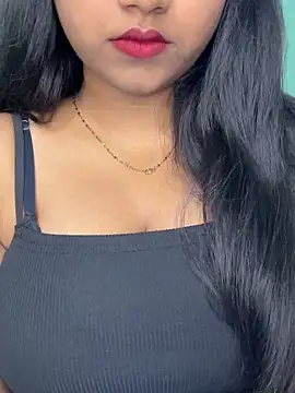 Snapshot of Ishaani_0 chatting on May 13, 2026, 6:27 pm Ishaani 0 online show from May 13, 2026, 6:27 pm