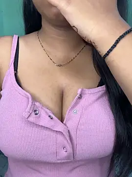 Snapshot of Ishaani_0 chatting on June 14, 2026, 10:12 pm Ishaani 0 online show from June 14, 2026, 10:12 pm
