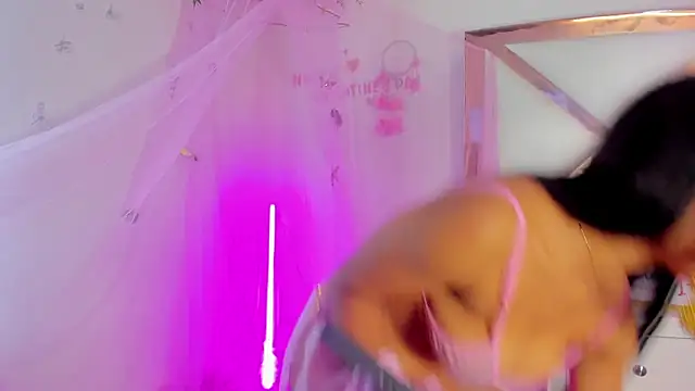 Snapshot of HayamiKioto chatting on March 15, 2025, 3:27 pm HayamiKioto online show from March 15, 2025, 3:27 pm