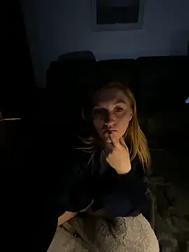 Snapshot of Stoner_BarbieXX chatting on May 13, 2026, 8:49 pm Stoner BarbieXX online show from May 13, 2026, 8:49 pm