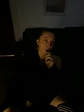 Snapshot of Stoner_BarbieXX chatting on July 28, 2026, 8:52 pm Stoner BarbieXX online show from July 28, 2026, 8:52 pm
