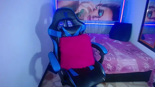 zoe connor19 online show from March 11, 2025, 9:15 pm