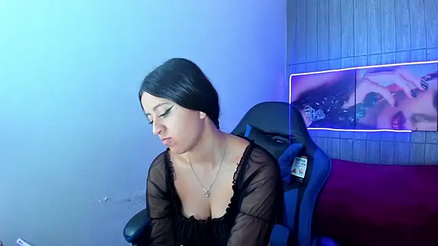 zoe connor19 online show from February 3, 2026, 7:52 pm