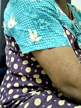 Tamilrojanew online show from October 6, 2025, 5:43 pm