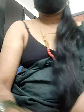 Snapshot of Tamilrojanew chatting on April 26, 2026, 5:32 pm Tamilrojanew online show from April 26, 2026, 5:32 pm