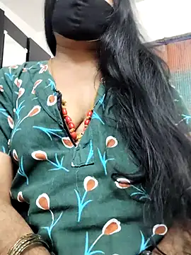 Snapshot of Tamilrojanew chatting on May 11, 2026, 4:37 pm Tamilrojanew online show from May 11, 2026, 4:37 pm