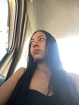 Snapshot of Little_aphrodite chatting on February 1, 2025, 4:44 pm Little aphrodite online show from February 1, 2025, 4:44 pm