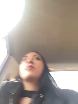 Snapshot of Little_aphrodite chatting on February 9, 2025, 6:05 pm Little aphrodite online show from February 9, 2025, 6:05 pm