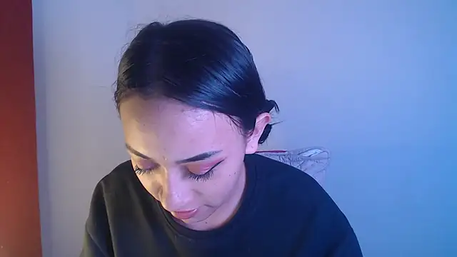 Snapshot of Little_aphrodite chatting on September 10, 2025, 2:00 am Little aphrodite online show from September 10, 2025, 2:00 am