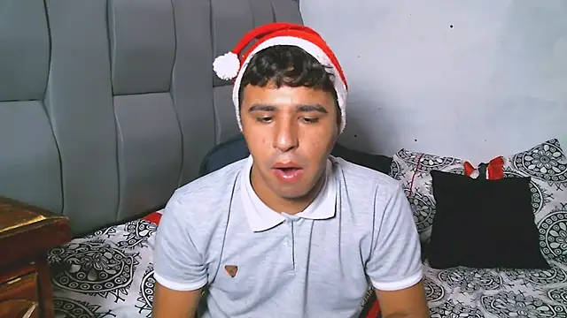 Snapshot of beautiful_james chatting on December 12, 2024, 11:14 pm beautiful james online show from December 12, 2024, 11:14 pm