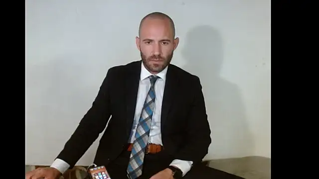 Snapshot of TheNakedPreacher chatting on January 20, 2025, 2:46 pm TheNakedPreacher online show from January 20, 2025, 2:46 pm