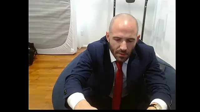 Snapshot of TheNakedPreacher chatting on December 19, 2025, 4:58 pm TheNakedPreacher online show from December 19, 2025, 4:58 pm