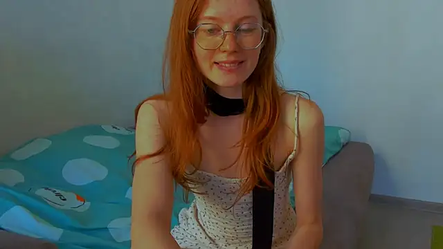 Snapshot of Fire_Luna chatting on May 21, 2026, 8:43 am Fire Luna online show from May 21, 2026, 8:43 am