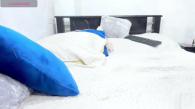 Snapshot of Natalystevens chatting on February 9, 2025, 10:21 pm Natalystevens online show from February 9, 2025, 10:21 pm