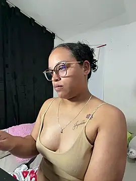 Snapshot of angela_angels_ chatting on May 24, 2026, 1:32 am angela angels online show from May 24, 2026, 1:32 am