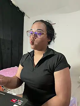 Snapshot of angela_angels_ chatting on May 24, 2026, 9:31 pm angela angels online show from May 24, 2026, 9:31 pm