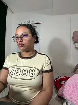 Snapshot of angela_angels_ chatting on June 5, 2026, 3:13 am angela angels online show from June 5, 2026, 3:13 am