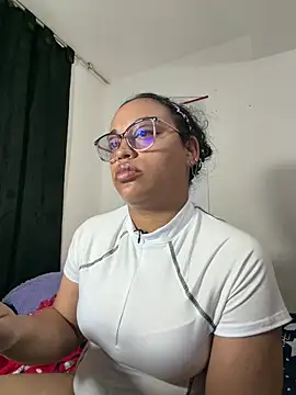 Snapshot of angela_angels_ chatting on June 14, 2026, 9:55 am angela angels online show from June 14, 2026, 9:55 am