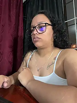 Snapshot of angela_angels_ chatting on June 22, 2026, 2:24 am angela angels online show from June 22, 2026, 2:24 am