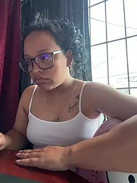 Snapshot of angela_angels_ chatting on June 22, 2026, 11:07 am angela angels online show from June 22, 2026, 11:07 am