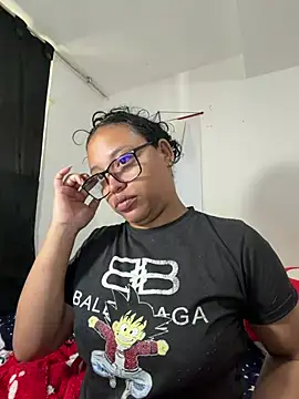 Snapshot of angela_angels_ chatting on July 3, 2026, 12:44 pm angela angels online show from July 3, 2026, 12:44 pm