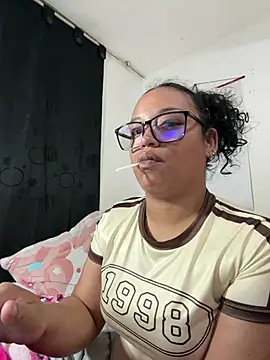 Snapshot of angela_angels_ chatting on July 22, 2026, 1:41 am angela angels online show from July 22, 2026, 1:41 am
